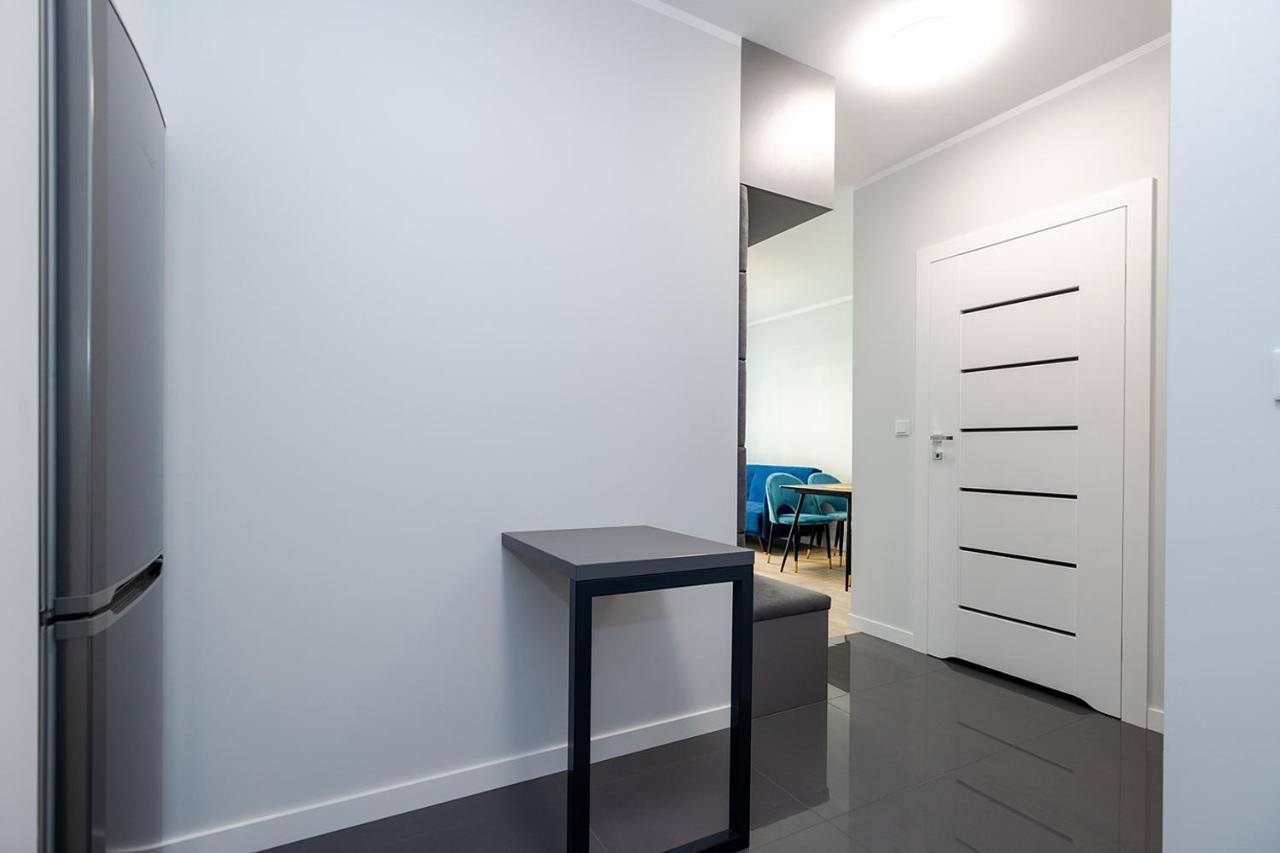 Wola Luxe Apartment Varsovia Exterior foto